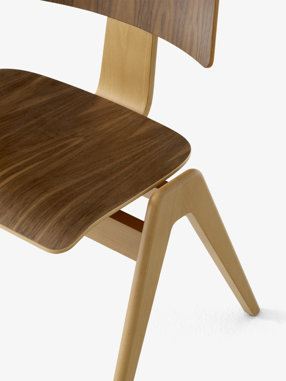 Daystak Side Chair <sup style="font-size:12px;">  RD1 </sup>